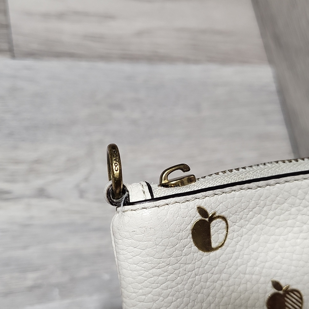 Coach‎ Charlie Pouch Wristlet Pebble Leather Golden Apples - Picture 7 of 9